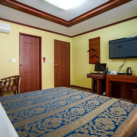 Trevi Hotel